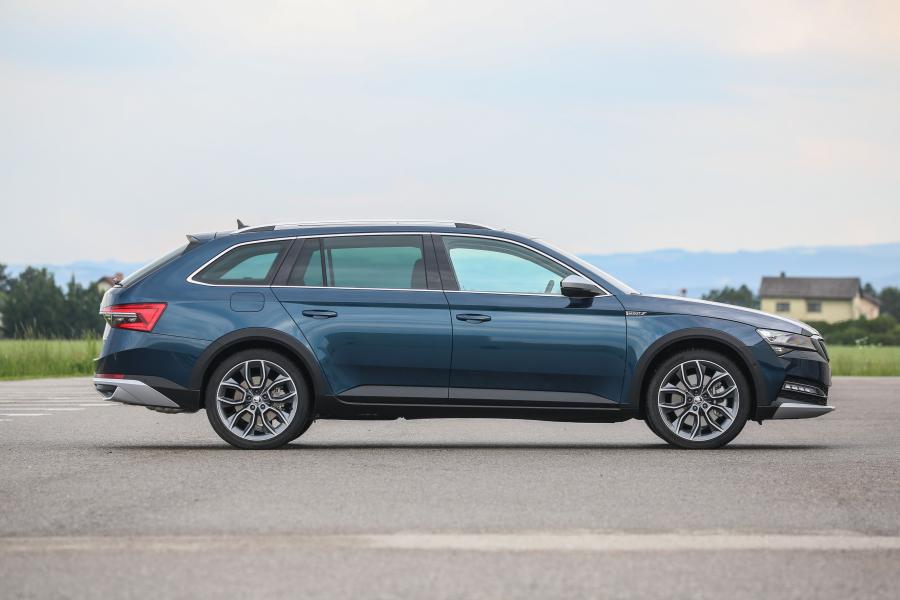 Skoda Superb Scout 2019 года  (WW) (фото 39 из 72)